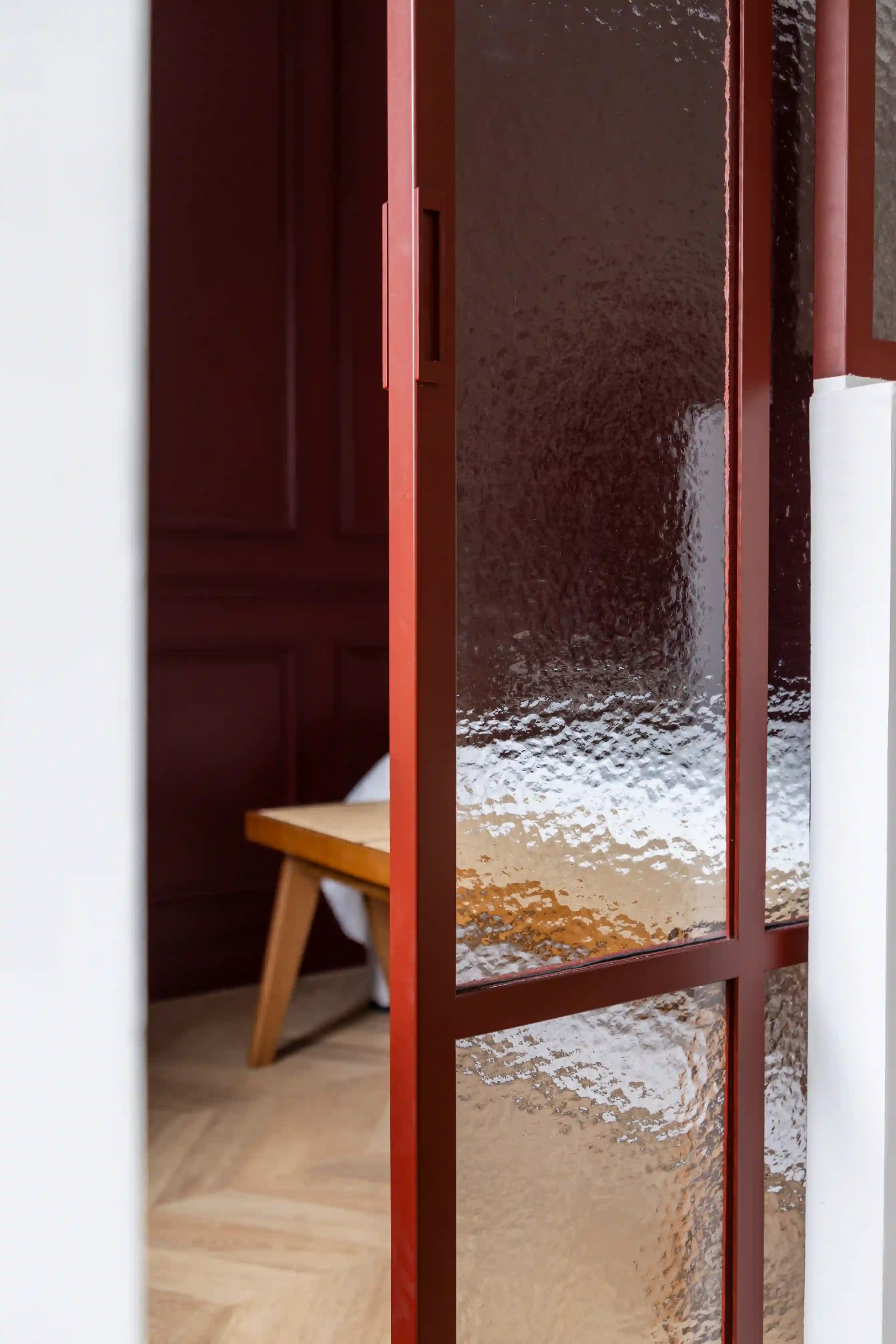 Transformation complète d'une ancienne chambre de bonnes de 30m2 - image 7