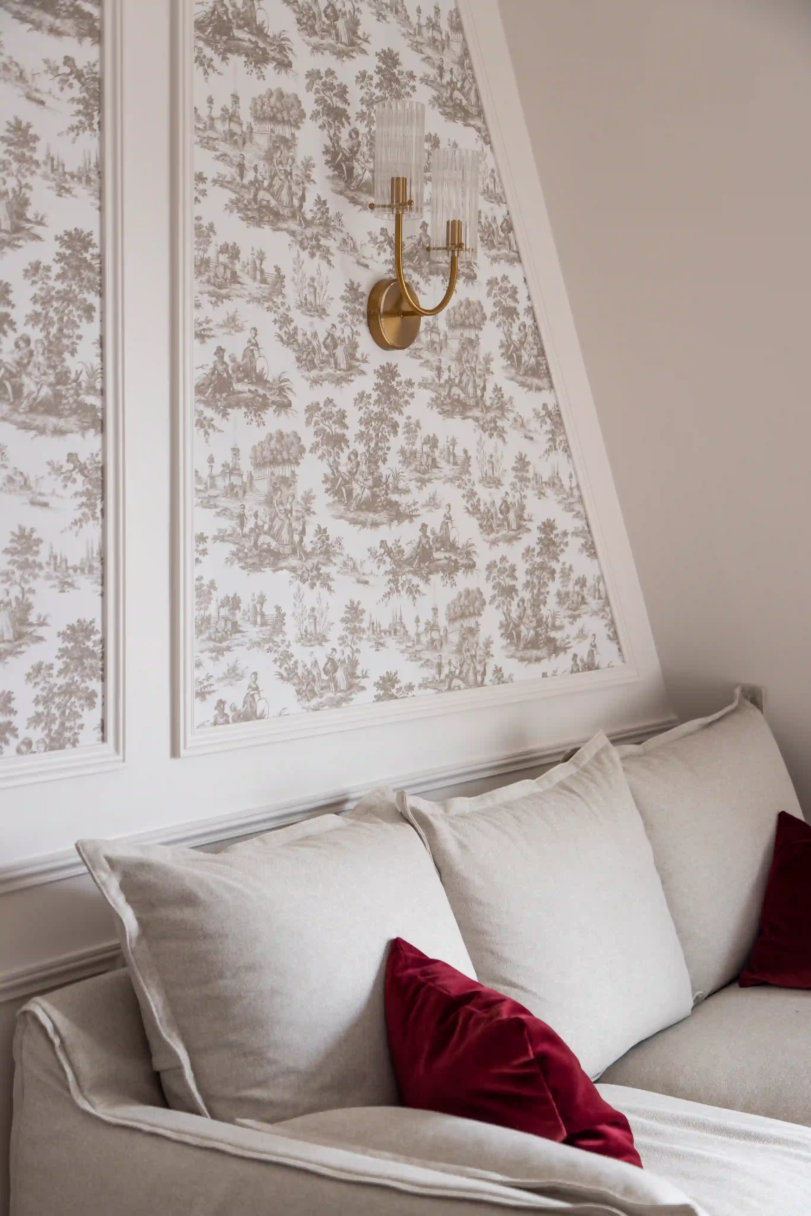 Transformation complète d'une ancienne chambre de bonnes de 30m2 - image 10