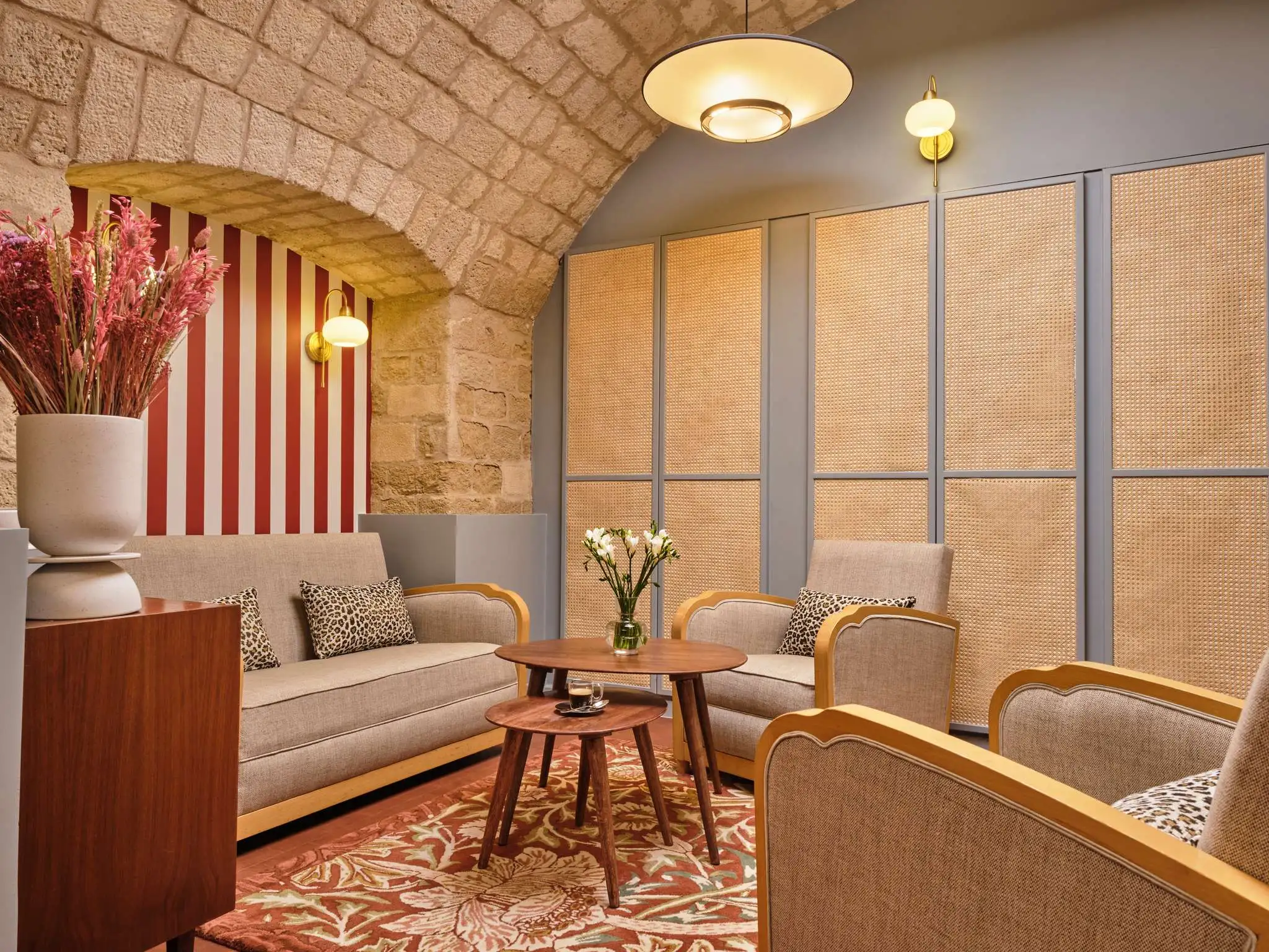 Hotel Mercure Notre Dame St Germain - image 4